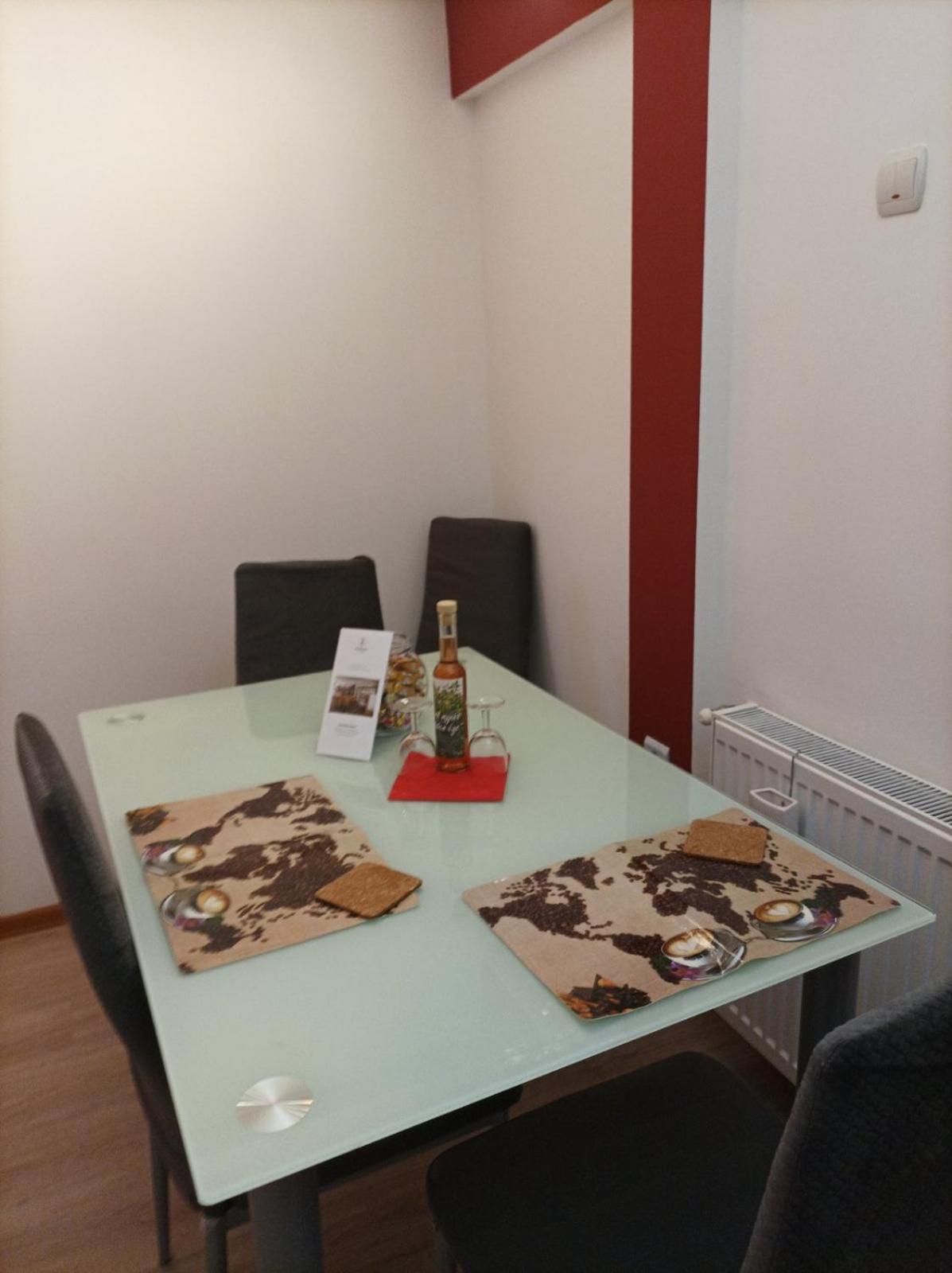 Fuege Apartman 쇼프론 외부 사진